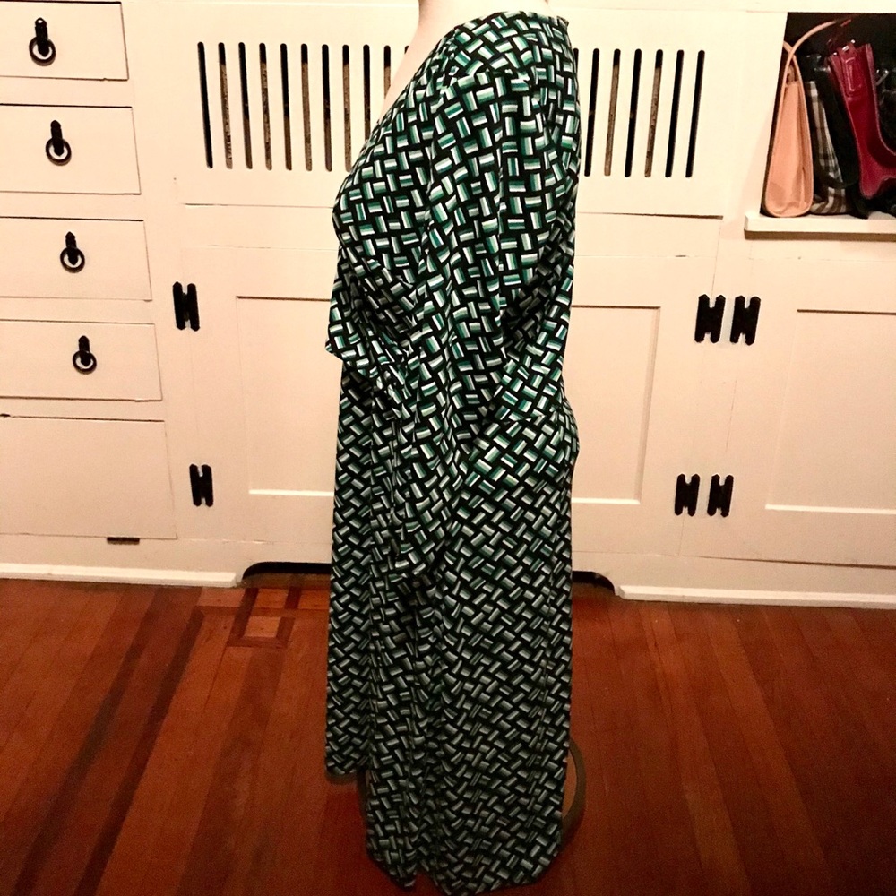 Ann Taylor Loft Wrap Dress - Picture 3 of 6